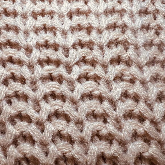 Unique long sweater. Never worn - Picture 5 of 5